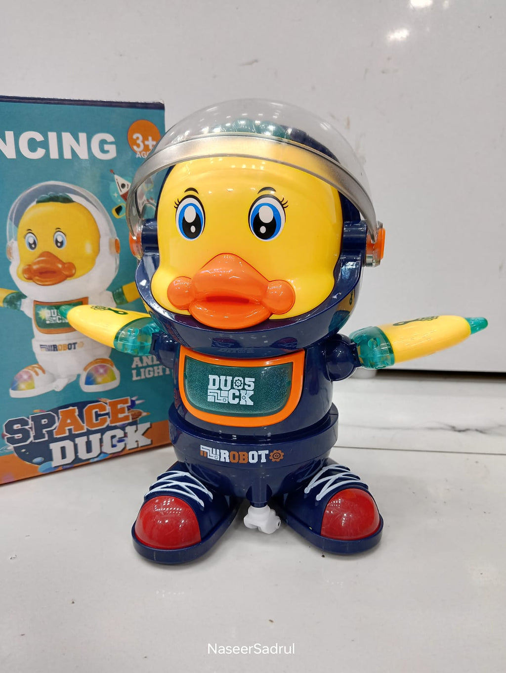 JUGUETES SENSORIALES: PATITO ASTRONAUTA
